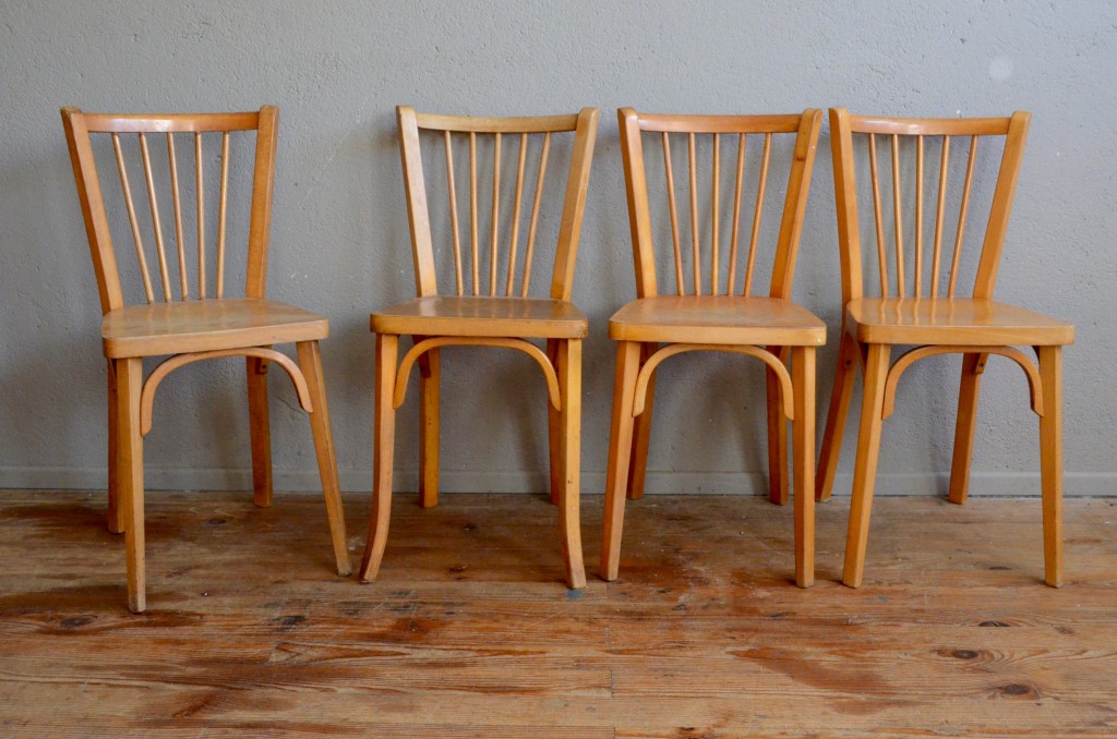 Chaises bistrot Baumann  L'atelier Belle Lurette, rénovation de