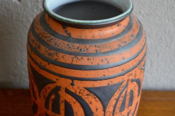 Vase années 60 soixante vintage flower vase art germany design allemand rouge noir signé