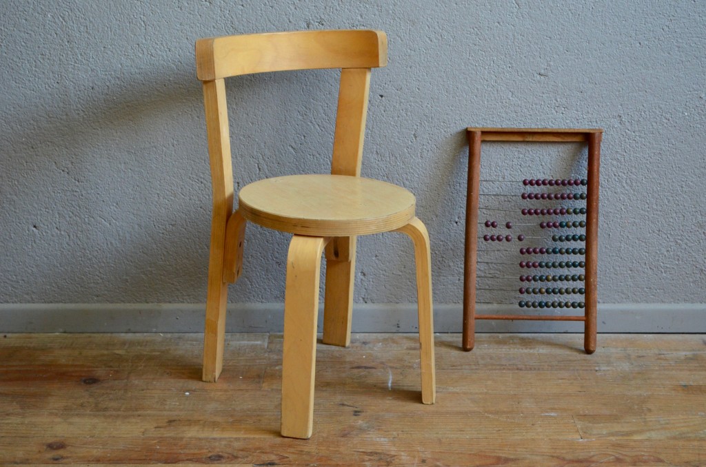 Petite chaise enfant tout bois - L'atelier Belle Lurette, Rénovation de  meubles vintage