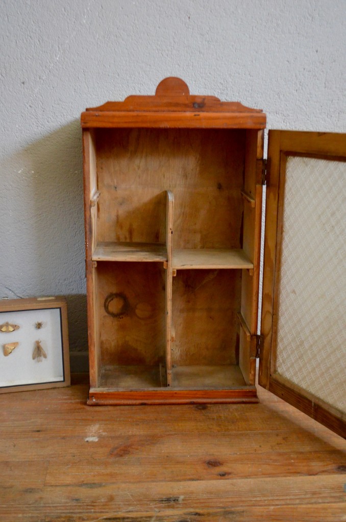 Armoire à pharmacie Lucinda | L\'atelier Belle Lurette, rénovation de ... Armoire à pharmacie Lucinda | L\'atelier Belle Lurette, rénovation de ...