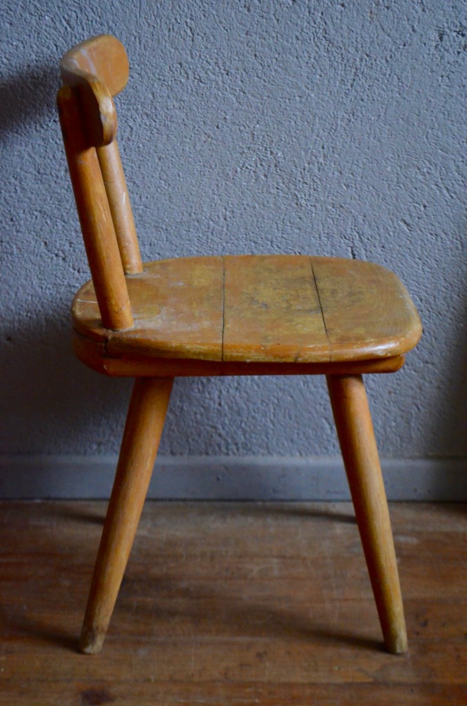 Chaise enfant Olfa - L'atelier Belle Lurette, Rénovation de meubles vintage