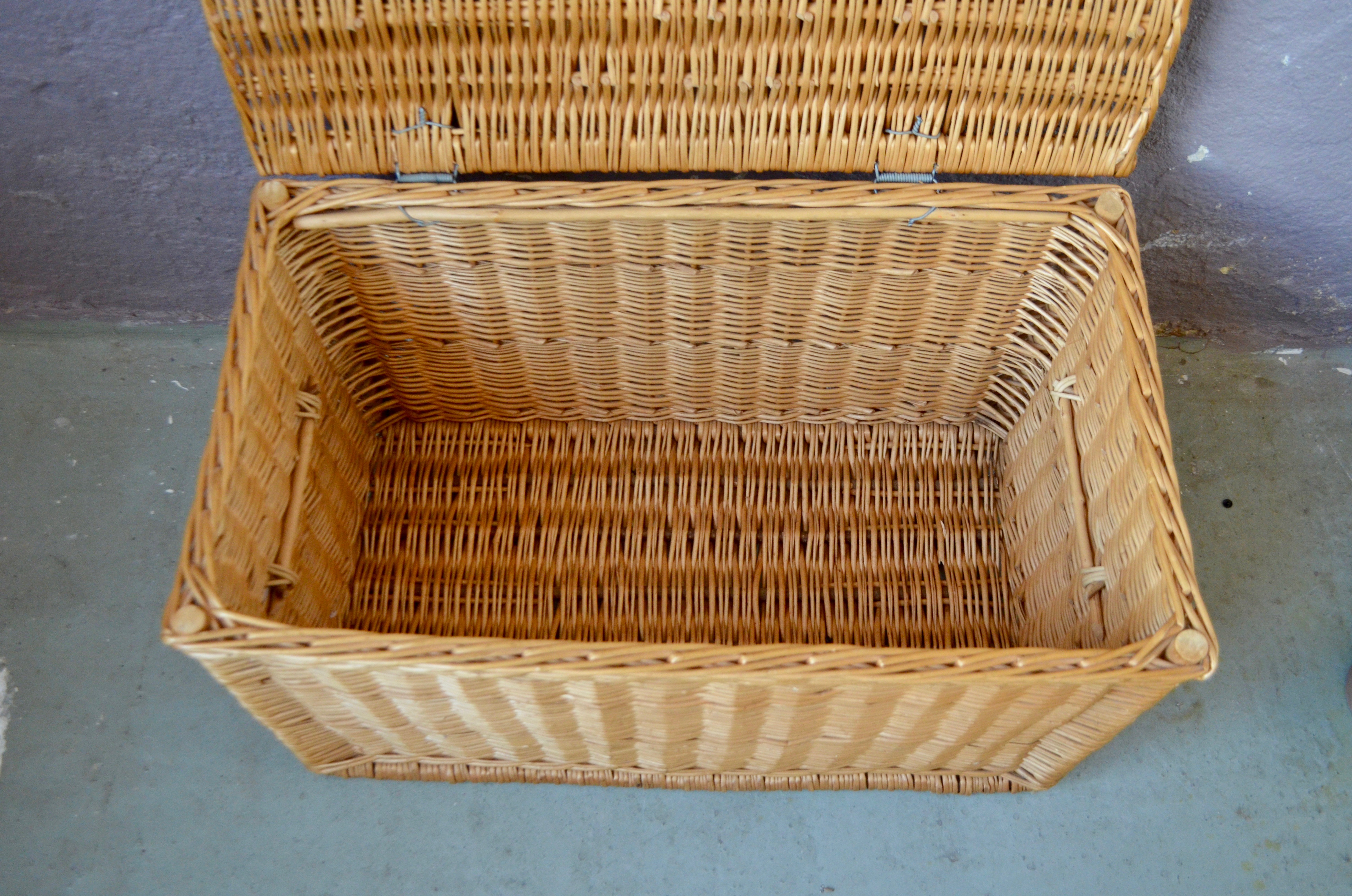 Banc coffre osier vintage – La Belle Commode