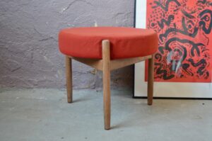 Tabouret repose pied tripode en teck scandinave danois vintage