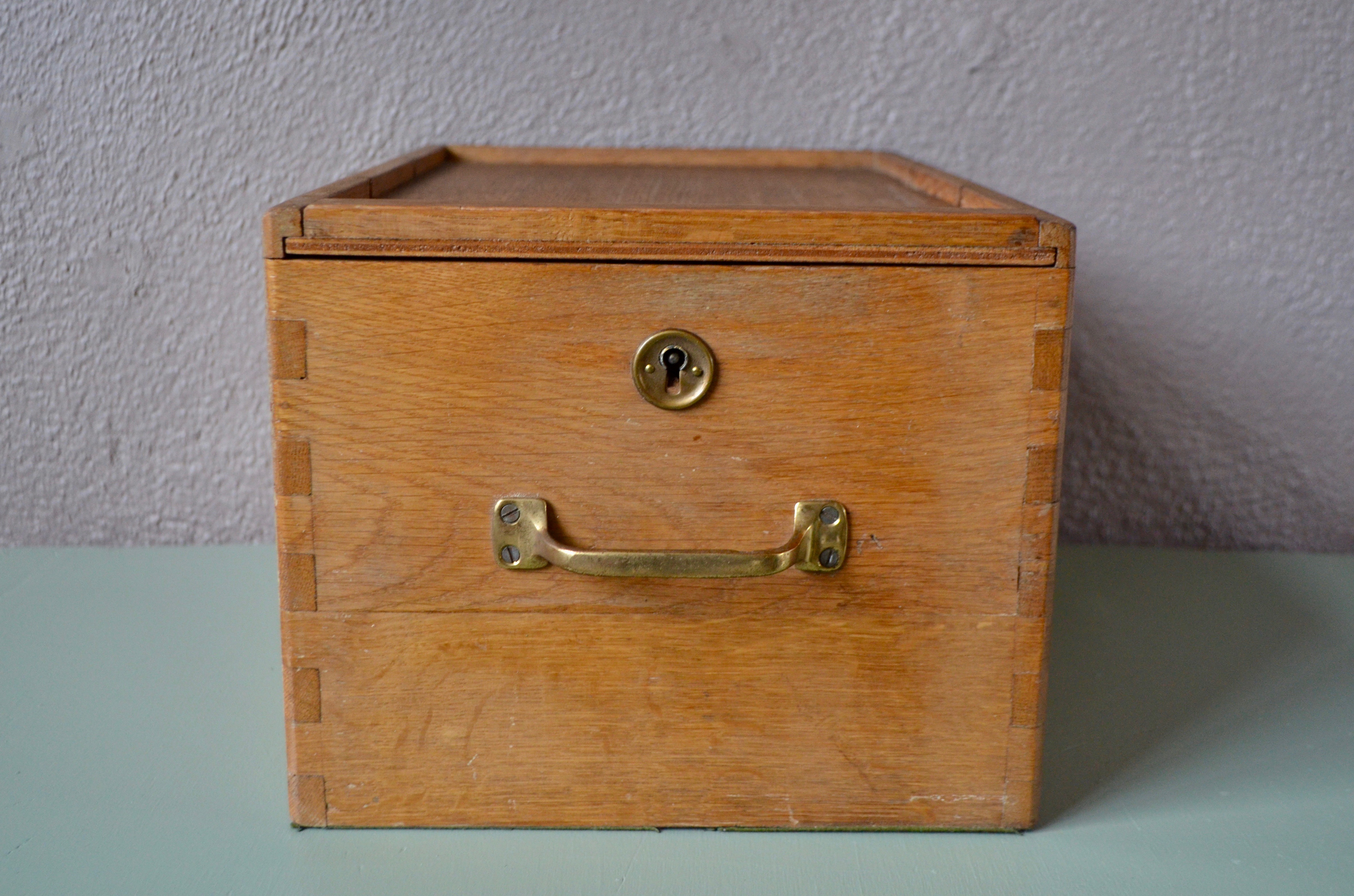 Boîte en bois archive caisson bureau vintage classement rangement