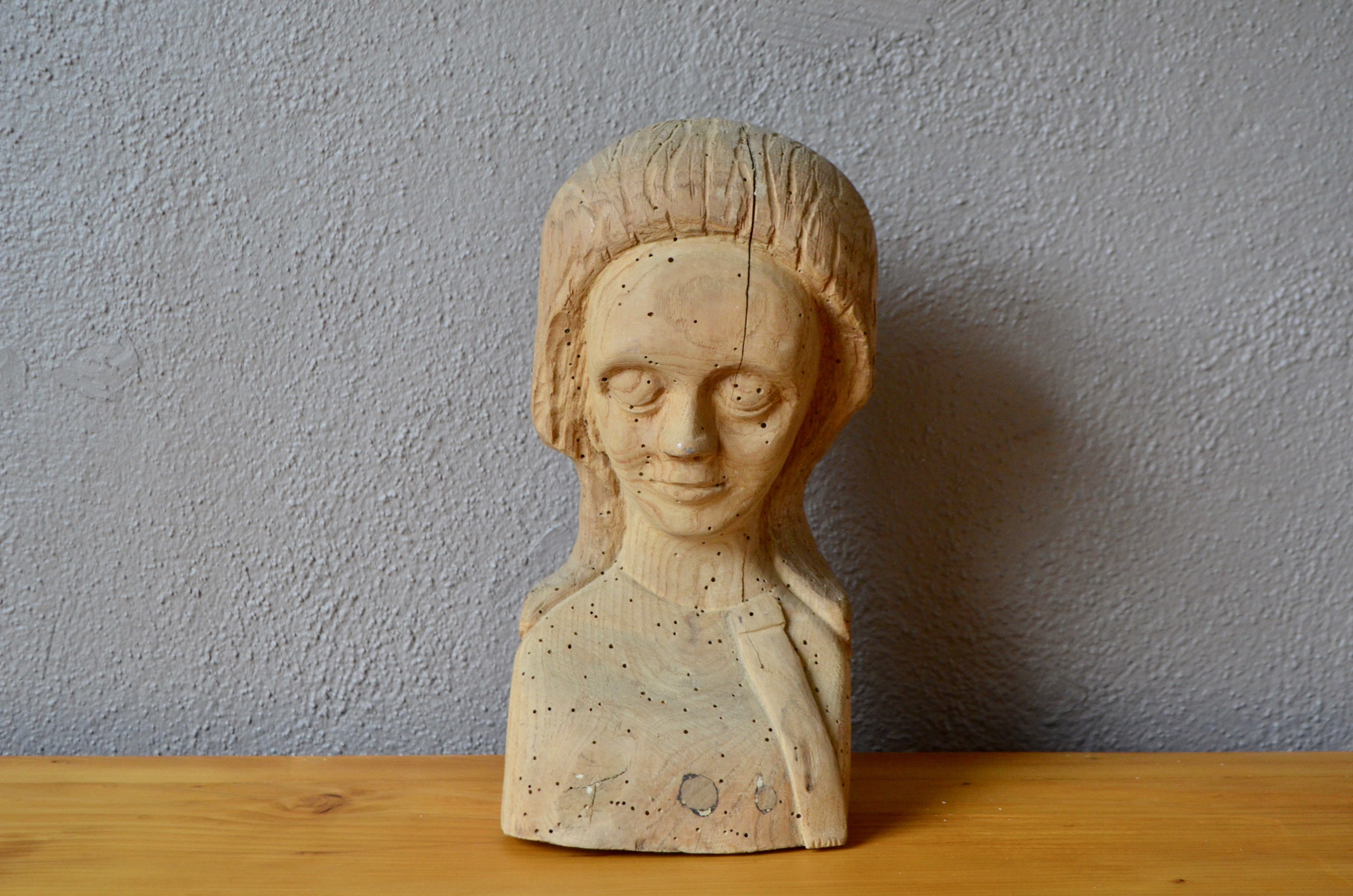 Sculpture tête de femme en bois rustique 1900 antiquité