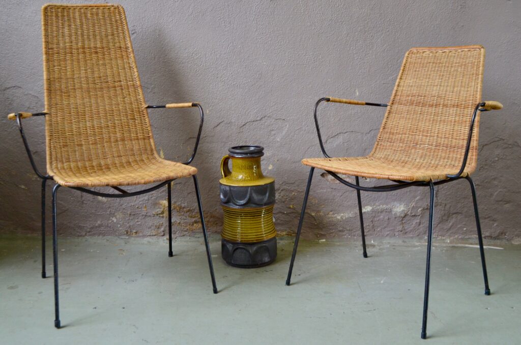 Paire de fauteuils Camille & Alice Paire de fauteuils Camille & Alice