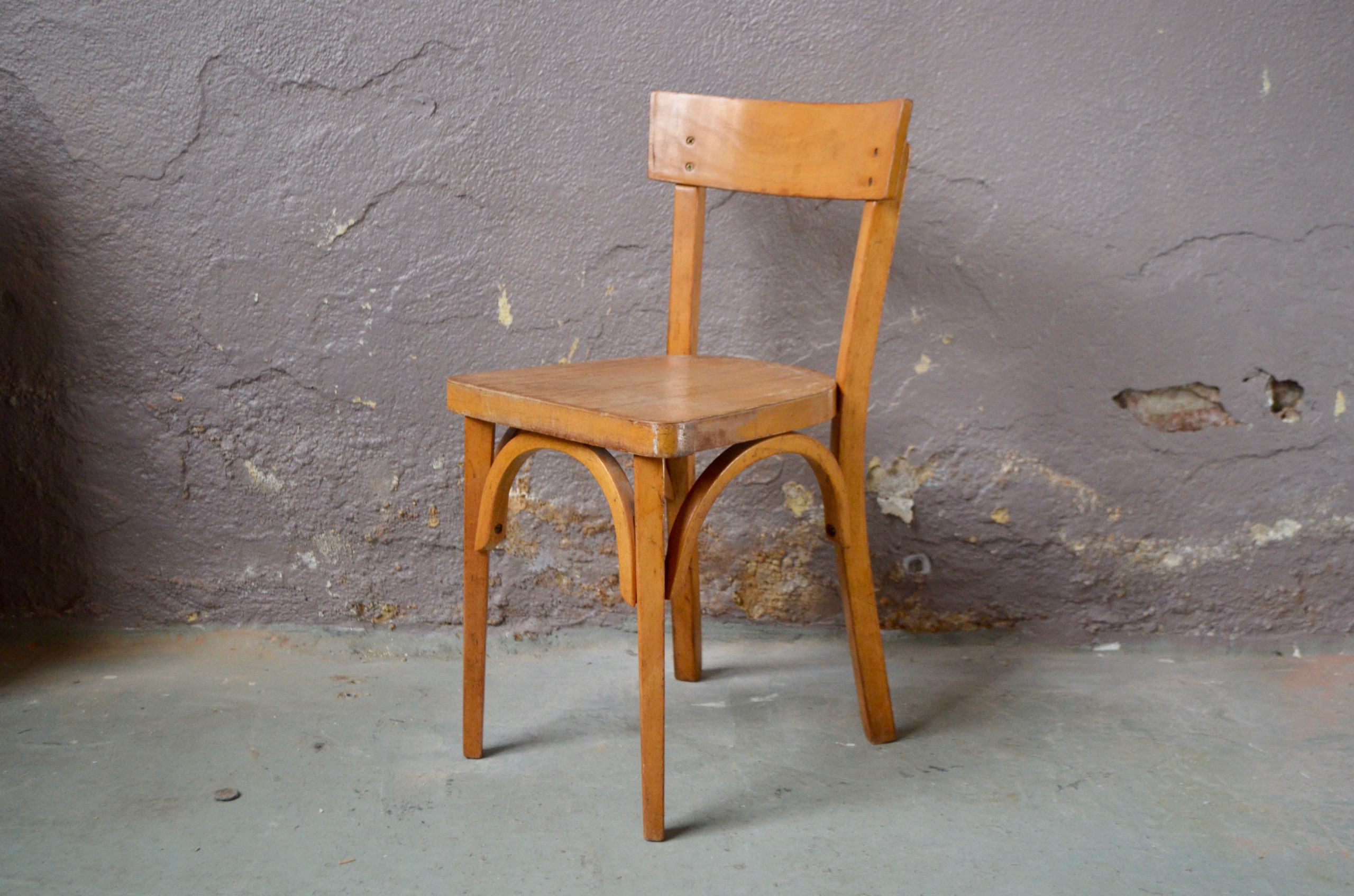 Petite chaise enfant des années cinquante vintage rétro scolaire