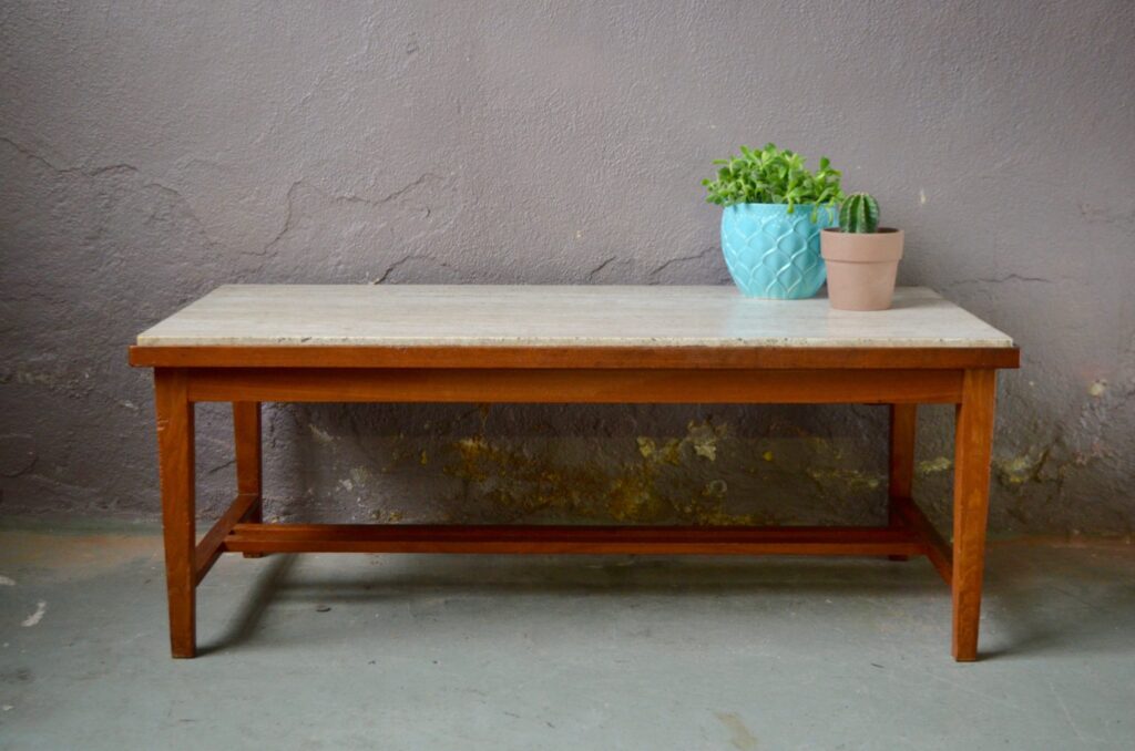 Table basse vintage design minimaliste en bois et travertin