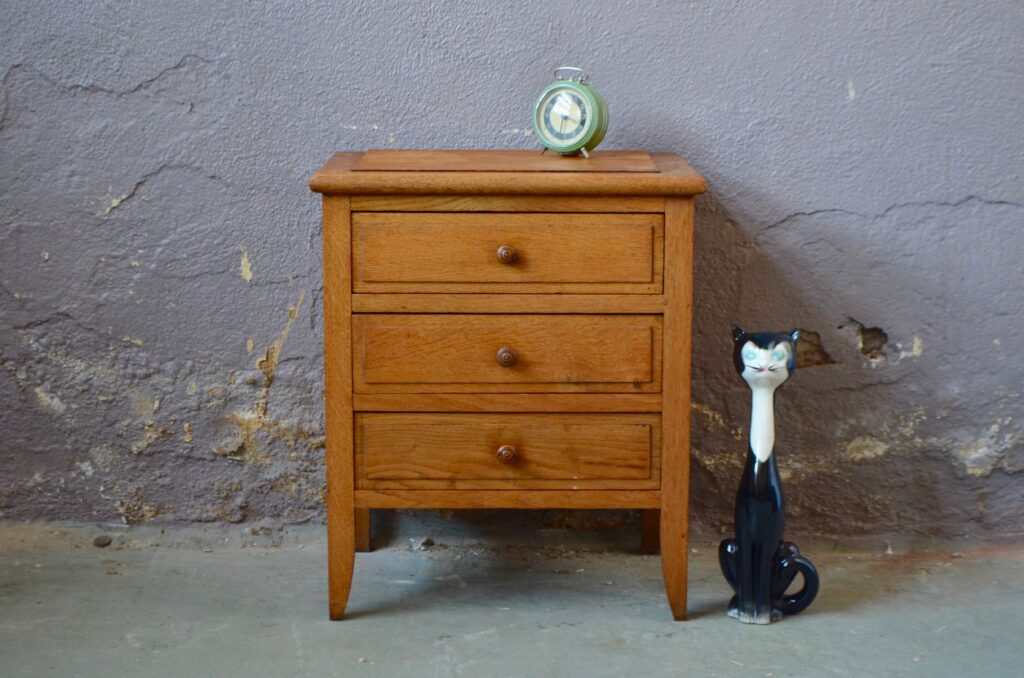 Commode table de nuit  chevet rustique patiné en bois