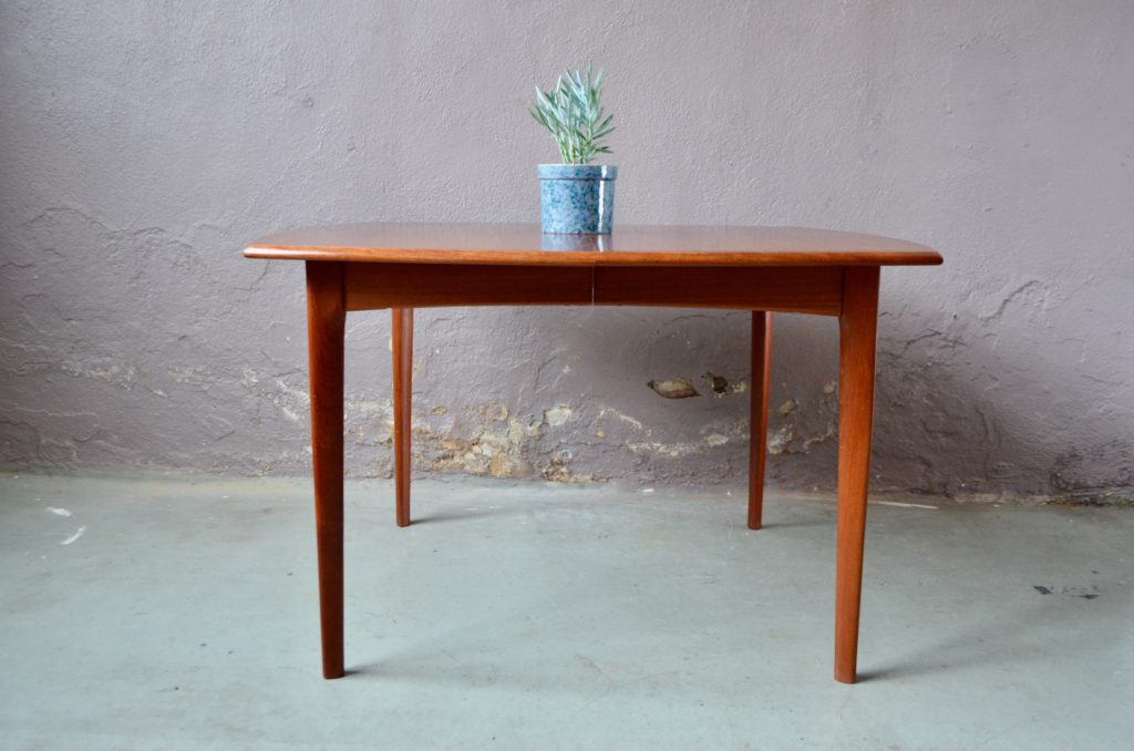 Table scandinave Nilsa Table scandinave Nilsa
