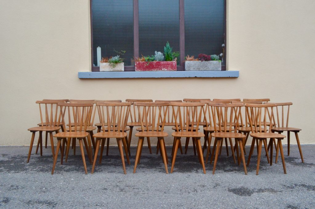 Série de 10 chaises Pavine Série de 10 chaises Pavine