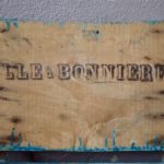 Malle en bois coffre à jouets vintage rétro années 40 publicitaire patiné Lille & Bonnières