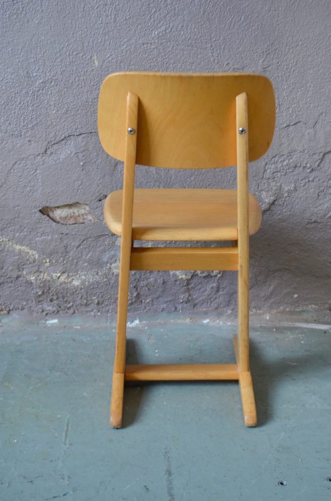 Chaise enfant Olfa - L'atelier Belle Lurette, Rénovation de meubles vintage