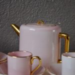 Service à Thé rose et or bohème tasse vintage faïence ancienne