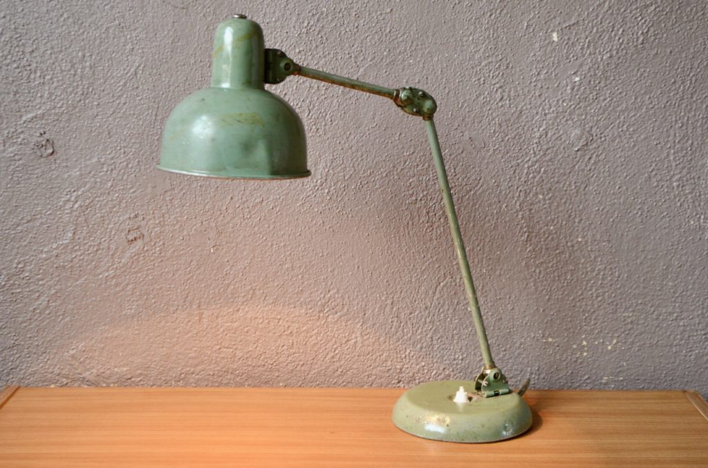 Lampe-pince champignon Beige - L'atelier Belle Lurette, Rénovation de  meubles vintage