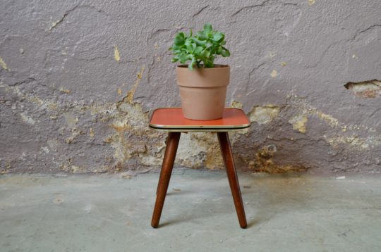 Mini table guéridon vintage porte plante rouge