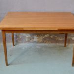 Table à rallonge style vintage scandinave à rallonge