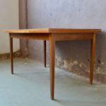 Table à rallonge style vintage scandinave à rallonge
