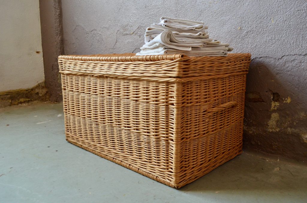 Panier malle osier ancien - Factory Vintage