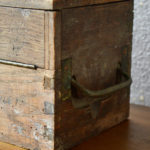 Boite en bois style vintage indus et bohème ancienne Rosebud 