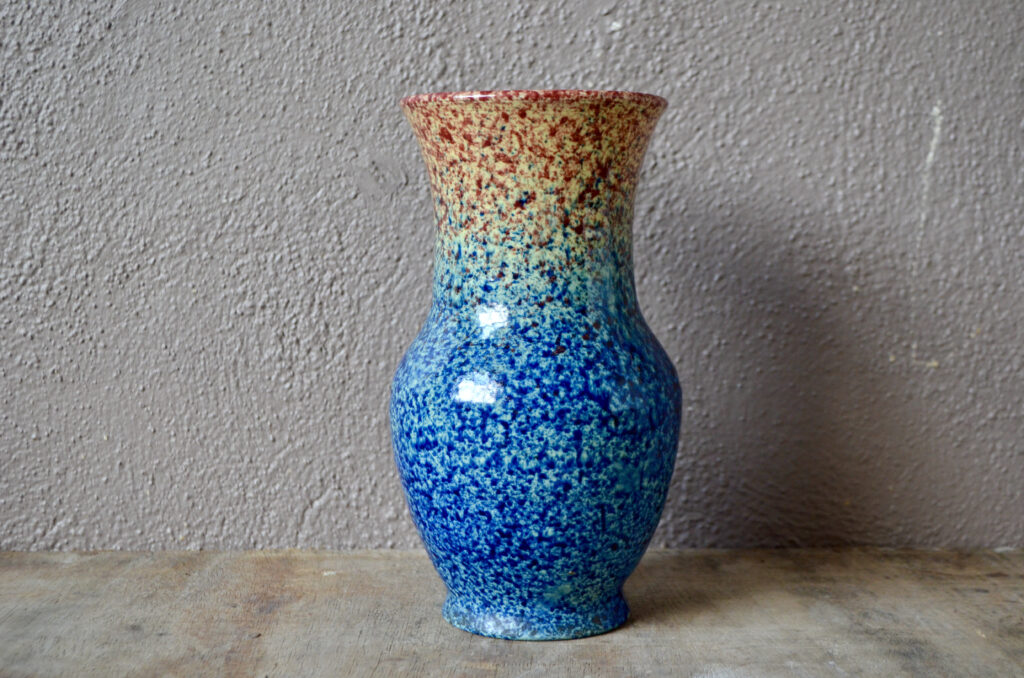Vase bleu moucheté Les Potiers d’Accolay Vase bleu moucheté Les Potiers d’Accolay