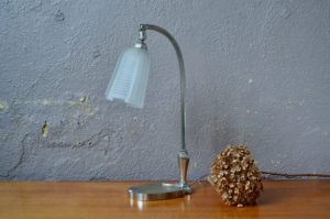 Lampe magnétique Magna Spot - L'atelier Belle Lurette, Rénovation de  meubles vintage