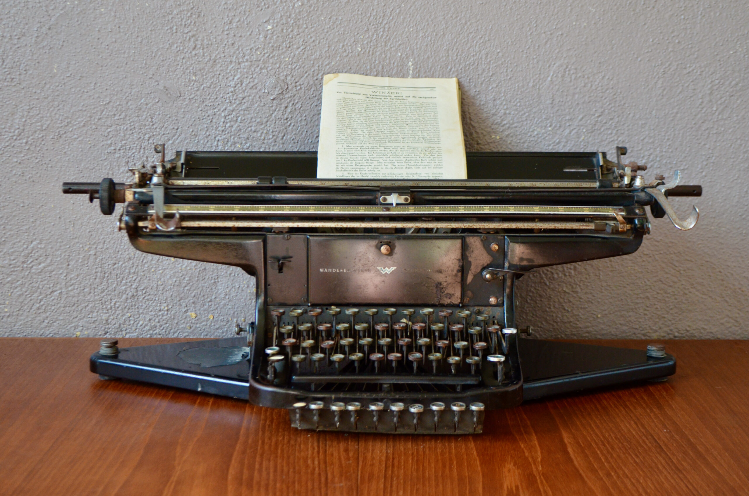 Machine à écrire grand format Continental - L'atelier Belle