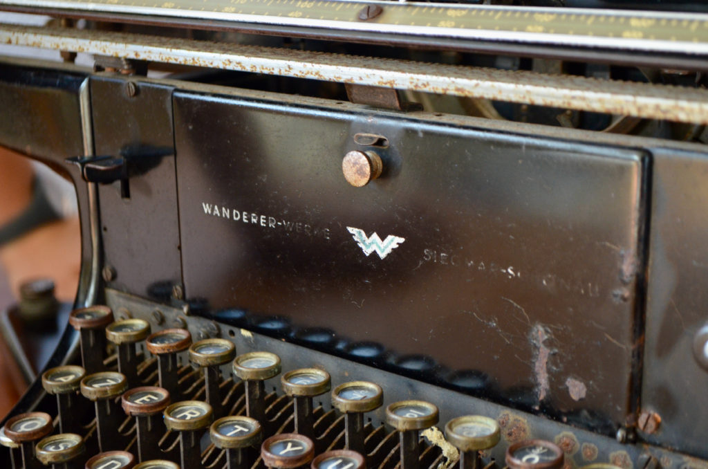 Machine à écrire grand format Continental - L'atelier Belle