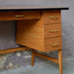 Bureau vintage scandinave années 60 meuble enfant en bois chambre enfant pieds compas design
