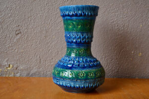 Vase italien vert et bleu en céramique design vintage scandinave
