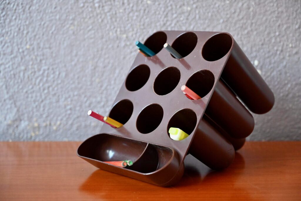 Pots à crayons Space Age nécessaire de bureau en plastique 1970 
