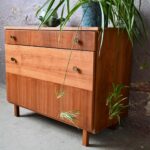 Meuble à chaussures commode vintage moderniste
