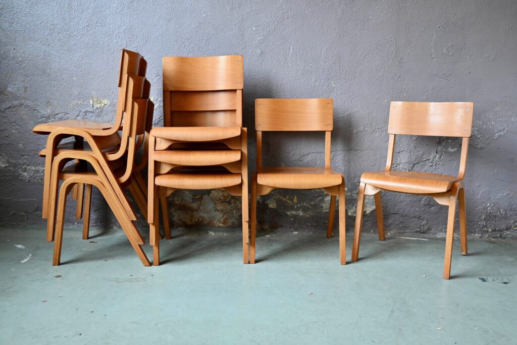 Série de chaises Cunégonde Série de chaises Cunégonde