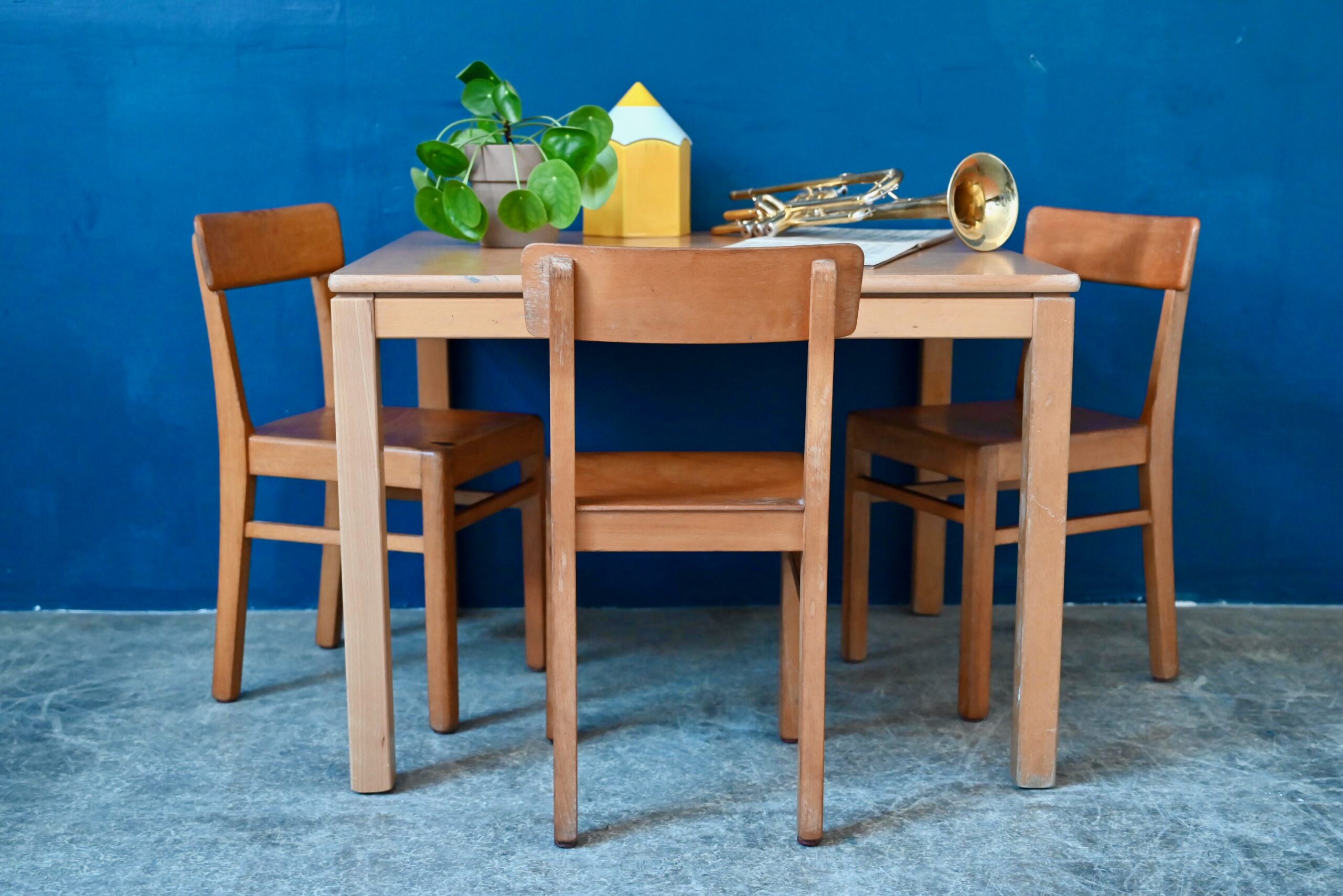 Table d'activités et chaises enfant Athéna - L'atelier Belle