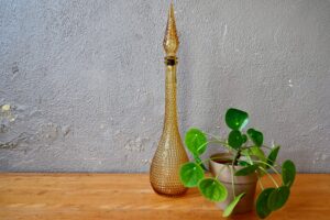 Bouteille ambrée en verre d'Empoli flacon vase génie italie
