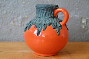 Vase Fat Lava Roth Keramik pichet orange et basalte