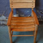 Chaise ou petit fauteuil enfant vintage bois massif rustique bohème campagne