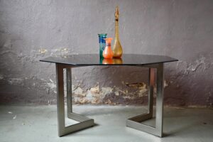 Table au plateau octogonale plateau verre design italien modern 1980