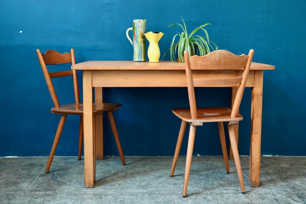 Aliette Table de bistrot en bois clair table de ferme petite vintage bohème et campagne chic