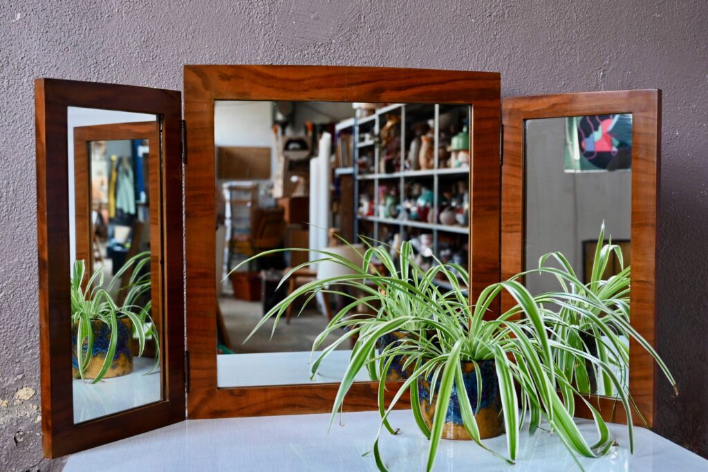 Miroir triptyque en noyer Miroir triptyque en noyer