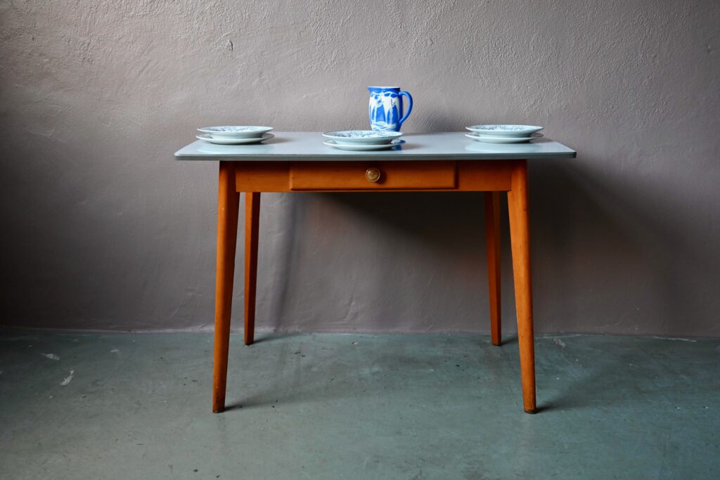 Table Astrid Table Astrid