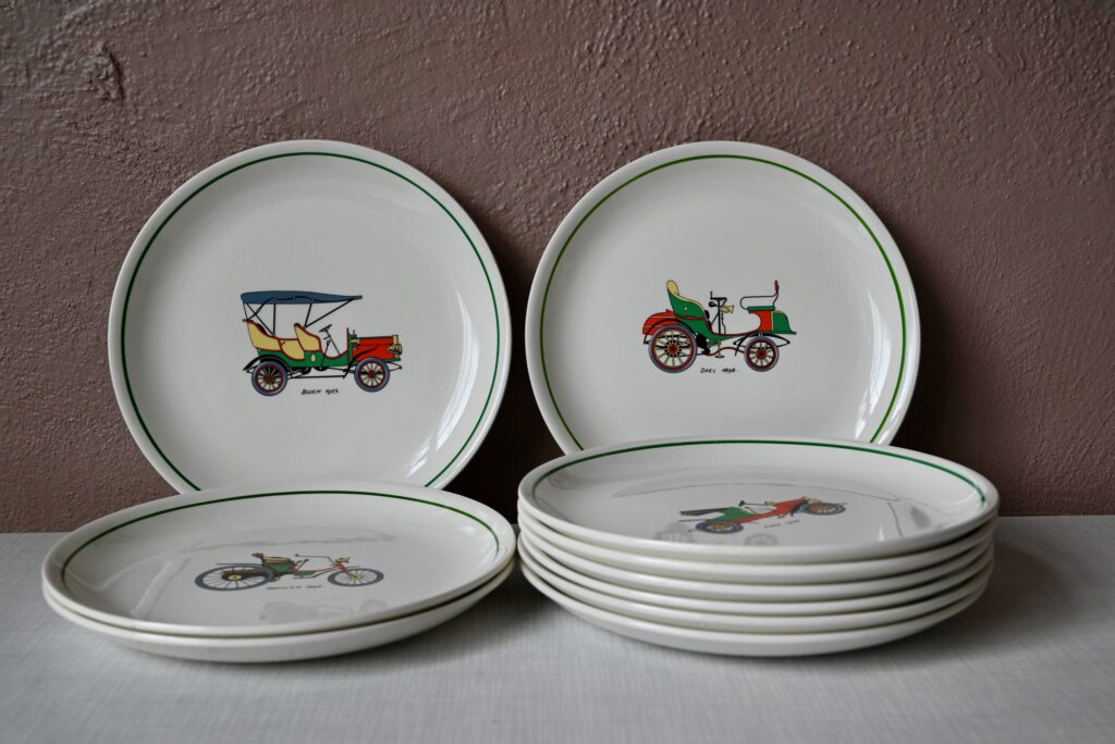 10 Assiettes Orchies Voitures anciennes 10 Assiettes Orchies Voitures anciennes