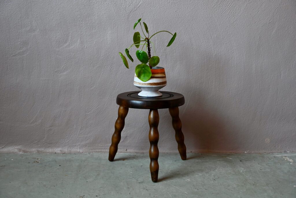 Tabouret tripode de ferme Tabouret tripode de ferme