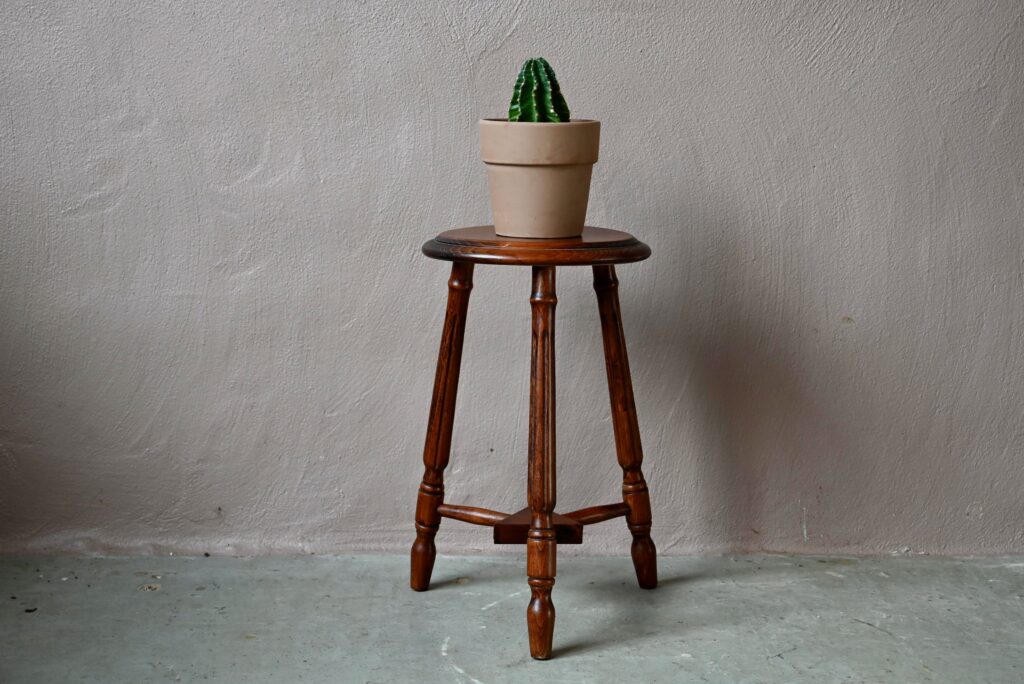 Tabouret tripode Jason Tabouret tripode Jason