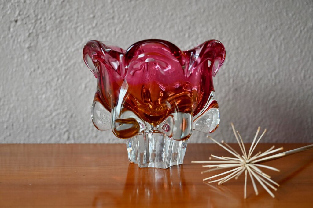 Coupe en verre de bohème de Josef Hospodka pour Chribska Coupe en verre de bohème de Josef Hospodka pour Chribska