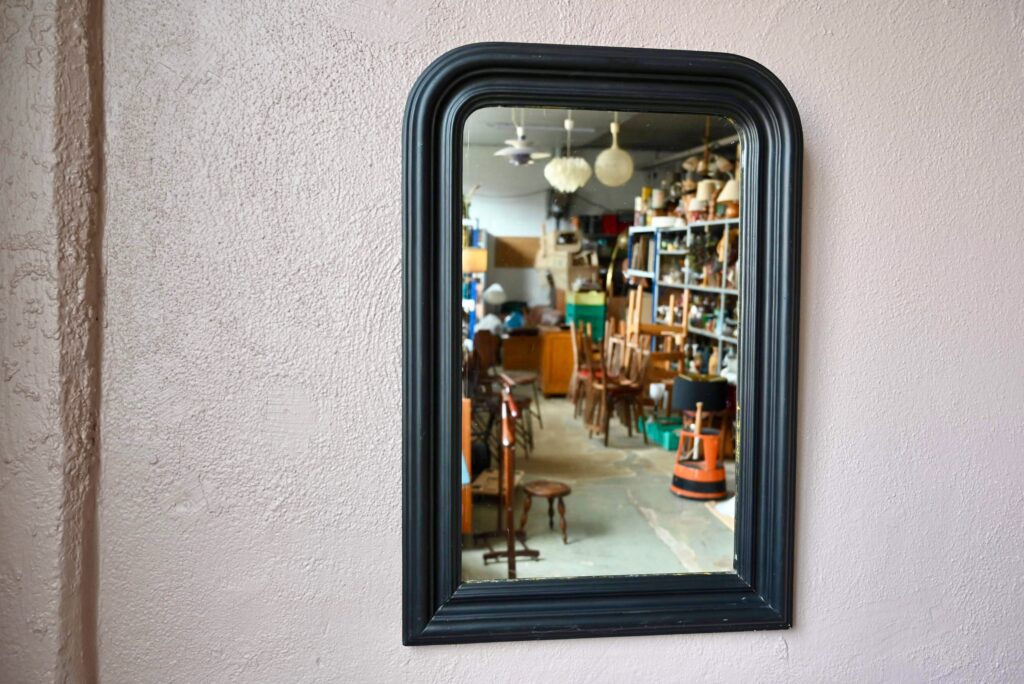 Miroir mural noir Louis Philippe vintage ancien bohème travail français