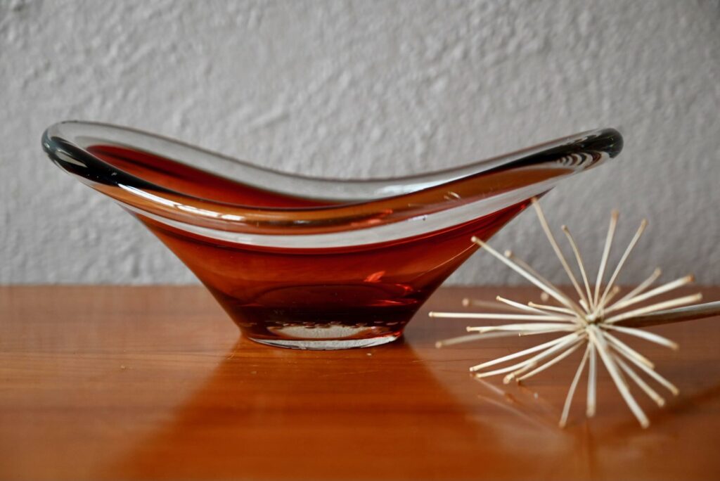 Coupe en verre Paul Kedelv Sölvehyttan, coupe en verre, Coupe en verre de bohème, déco scandinave, déco scandinave vintage, centre de table en verre, coupe verre bullé, art déco verre, coupelle bicolore vintage, coupelle en verre, coupelle vintage en verre, Paul Kedelv, verrerie