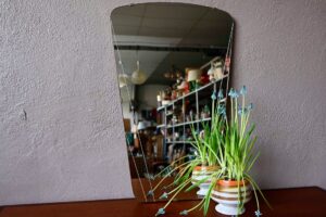 Miroir rétroviseur Esteban, miroir rétroviseur, très grand miroir rétro, miroir années 70 vintage, grand miroir ancien, collection miroir ancien, grand miroir bohème, grand miroir biseauté, déco murale années 50, miroir midcentury