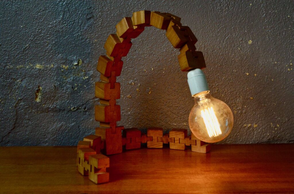 Lampe à poser Drick, lampe bohème, lampe bohème de table, grande lampe à poser, lampe à poser bohème, lampe à poser vintage, lampe à poser seventies, déco céramique art déco, déco camapgne chic, grande lampe scandinave, lampe design 1980, lampe design danoise, lampe design scandinave