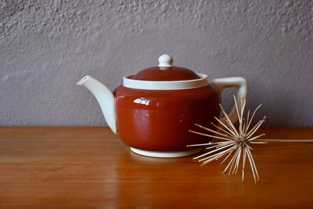 Théière Fanchon, théière, théière ancienne, théière vintage, théière fika, céramique midcentury, vaisselle bohème, vaisselle campagne chic, vaisselle rétro, vaisselle vintage, vaisselle sarreguemines, Service à thé, sarreguemines, service porcelaine sarreguemines digoin, service sarreguemines